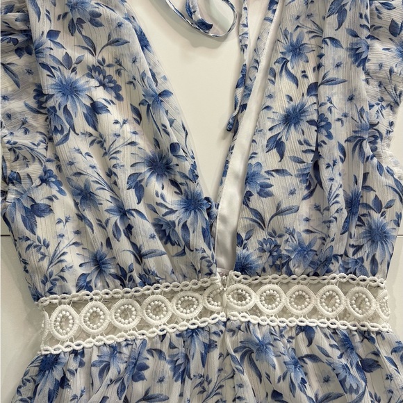✨ Don’t Miss Out! Lulus Blue Floral Open-Back Dress – X
 Midi Dress - Picture 6 of 8